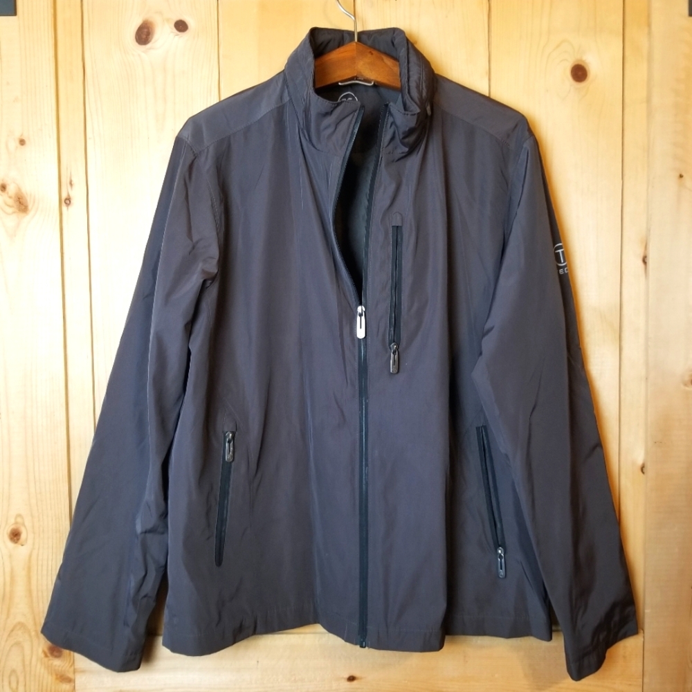 T Tech by Tumi Hooded Packable Windbreaker Rain Jacket